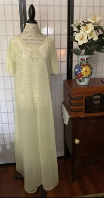 LOVELY VTG 50’s/60’s Yel Chiffon Wom Estim M Bathrobe Loungewear Kaftan 42 Bust — 第 1/4 张图片