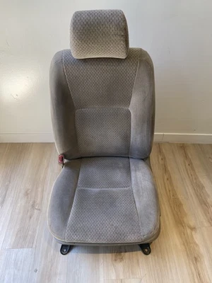 2004 2005 2006 Toyota Camry Front Driver Cloth bucket seat - Image 1 of 4