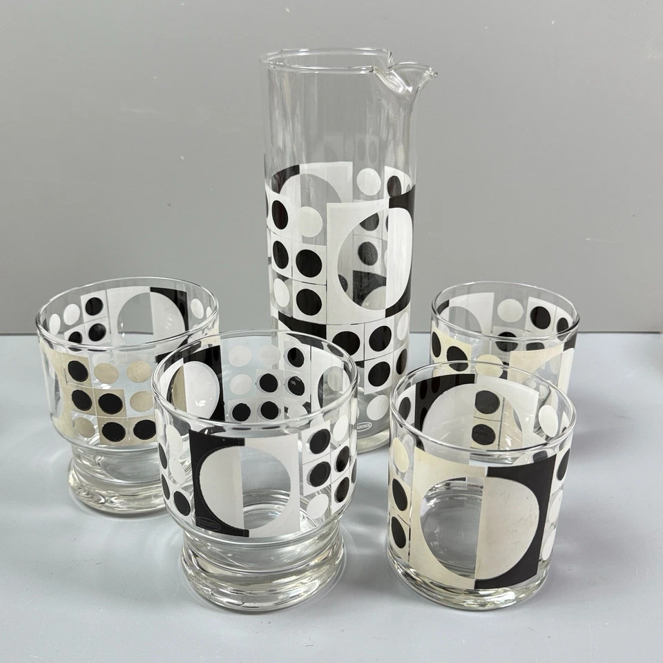 Juego de vajilla vintage Cera Bartrix blanco y negro Op Art jarra + 4 vasos MCM Foto 1 de 4