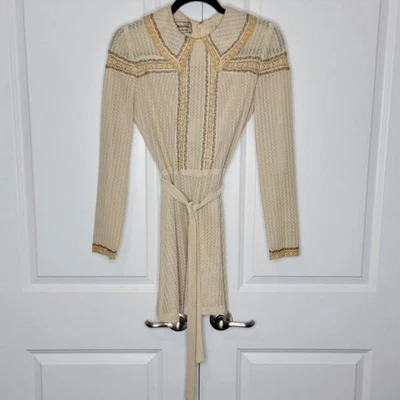 复古连衣裙 尺寸 7 年年轻 Edwardian 连衣裙 Arpeja Cottagecore 花卉装饰 米色 — 第 1/4 张图片