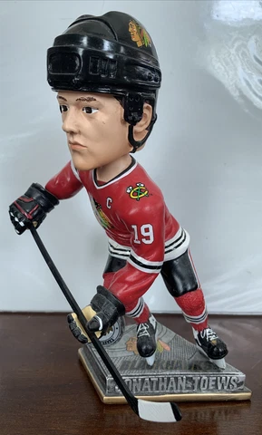 🏒🏒JONATHAN TOEWS CHICAGO BLACKHAWKS  NUMBERED 291 of 2015 BOBBLEHEAD - NHL🏒🏒 Cover