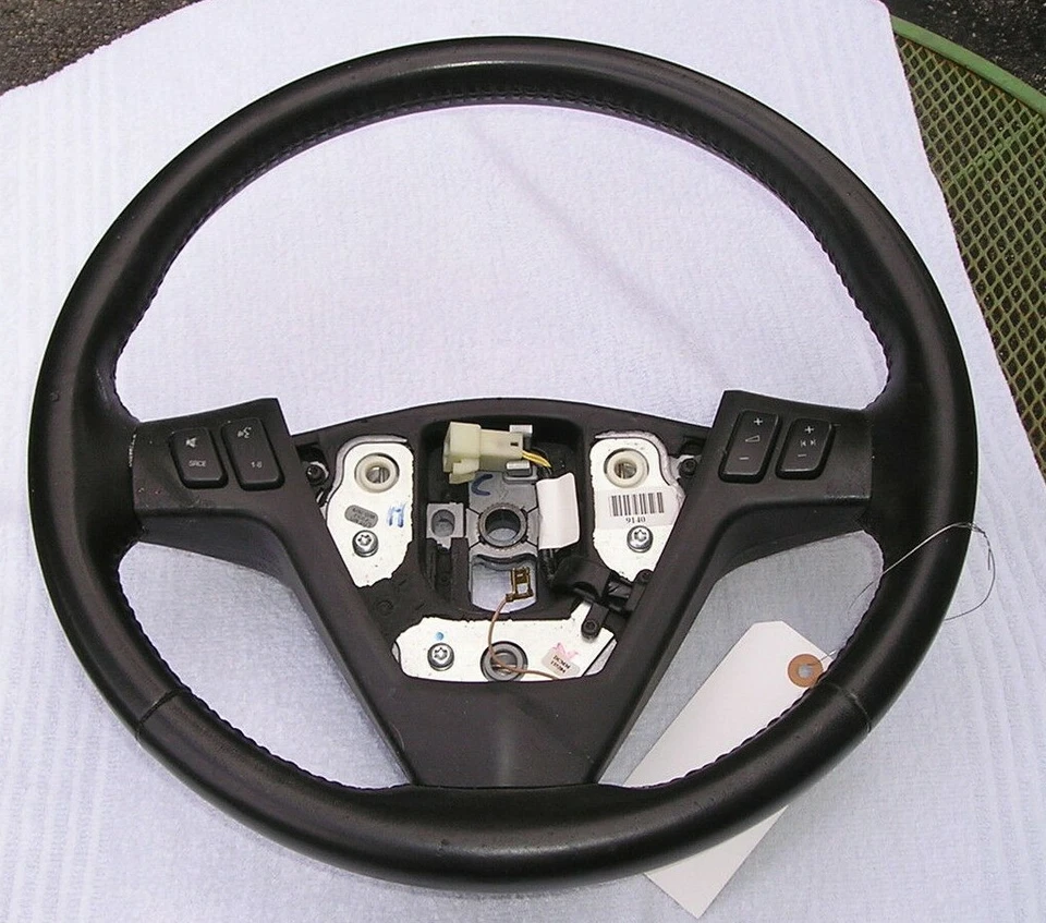 2006 CADILLAC STS STEERING WHEEL, LEATHER, EBONY - Image 1 of 1