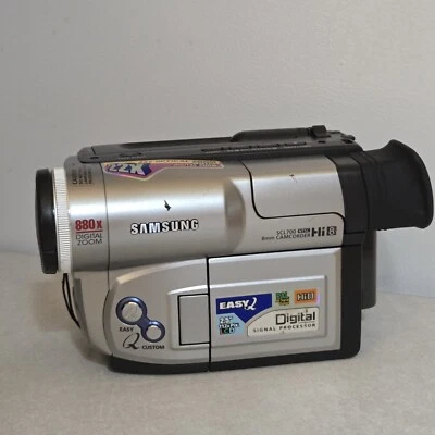 Samsung SCL700 Hi8 Video 8 8mm Video Camera Camcorder Parts & Repair With Case - Image 1 of 4