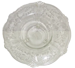 Glass Centerpiece Bowl Footed Leaves Serving Fruit Clear Design - Picture 1 of 3