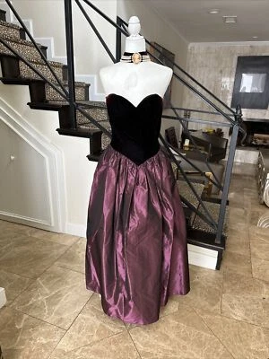 Gunne Sax Jessica McClintock Plum  Taffeta & Velvet Pearl & Cameo Halter Gown M - Image 1 of 4