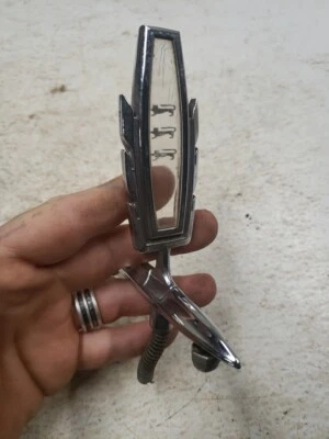 Ford Torino Elite 1974 1975 1976 capó adorno con moldura central D4EB-8B343-AA Foto 1 de 4