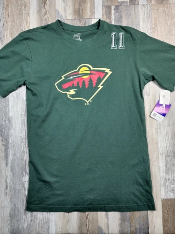 NEW Mens Minnesota Wild Zach Parise NHL TShirt Sz MEDIUM Tee NWT Cotton Cover