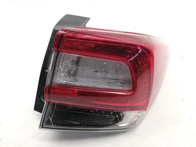 SUBARU XV GP Rear Right Tail Light 84201-FL041 2.0 32967632 - Image 1 of 4