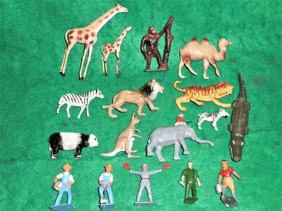 Lote 17 figuras de animales de zoológico y granja de plomo fundido hueco juguete media luna de los años 40 (2 raras) Foto 1 de 4