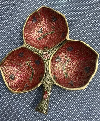 Bandeja de Latón Cloisonné Pavo Real Hoja Anillo Soporte Baratija Plato Tazón Rojo Foto 1 de 3