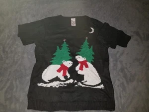 Beautiful ladies Polar Bear and Moon Christmas motif, festive new year jumper - Picture 1 of 5