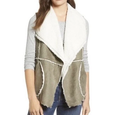 Chaleco de gamuza sintética Caslon verde talla pequeña crema piel de oveja dobladillo en punta abierta Foto 1 de 4