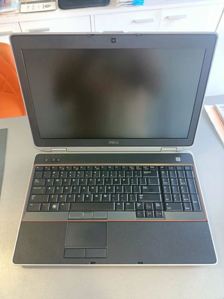 Portatil Dell E6520 15" - Imagen 1 de 4