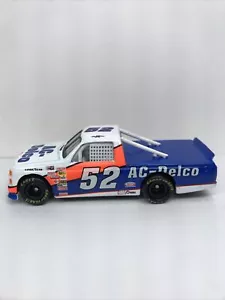 1995 Racing Action Limited Edition 1:64 Ken Schrader 52 Chevy Race Truck - Picture 1 of 10