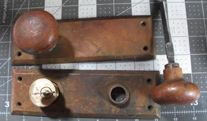 Antique Mortise Door Set -ALL  Brass Plates & Knobs,  One Key-Russwin 1909 Lenox - Foto 1 di 9