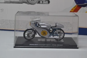 IXO / DEA - 71 DUCATI 500GP - PHIL READ MODELL RENNRAD SAMMLUNG IM MASSSTAB 1:24 - Bild 1 von 4