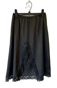 VTG Vanity Fair Size M Nylon Half Slip Lace Hem Kick Slit Black Made in USA - Picture 1 of 3