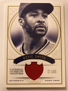 Ozzie Smith 2012 Panini National Treasures Jersey Card #102 (4938) 86/99 - Foto 1 di 2