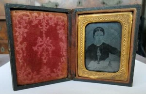 Vintage 1800's Daguerreotype Woman's 2.5" X 3" Portrait  #2 - Picture 1 of 1