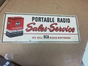 VINTAGE 1940er ORIGINAL RCA TRAGBARES RADIO VERKAUFS-SERVICE SCHILD MASONITE 20 X 8 - Bild 1 von 7