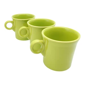 Tazze Fiesta Ware 8 oz TAZZE DA CAFFÈ verdi manico ad anello Homer Laughlin USA 3 quantità - Foto 1 di 8
