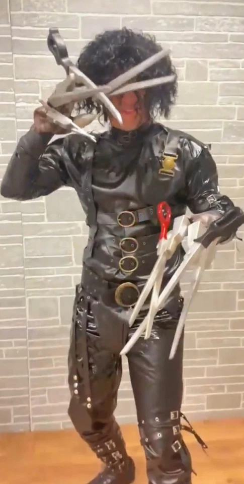 Disfraz Edward Manos de Tijera Auténtico Nuevo Halloween Foto 1 de 3