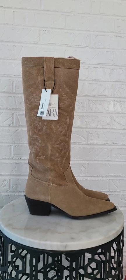 NUEVAS BOTAS ALTAS DE GAMUZA GENUINAS ZARA talla 39 Foto 1 de 4