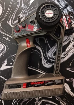 TRAXXAS AM TQ3 TRANSMITTER 27MHz 2019 TRAXXAS RECEIVER. USED - Image 1 of 4