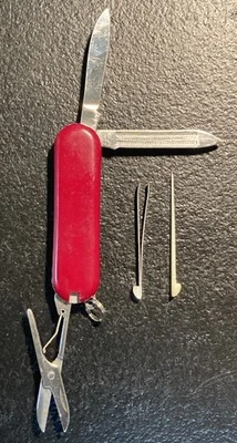 Cuchillo utilitario vintage pequeño con mango rojo China Foto 1 de 4