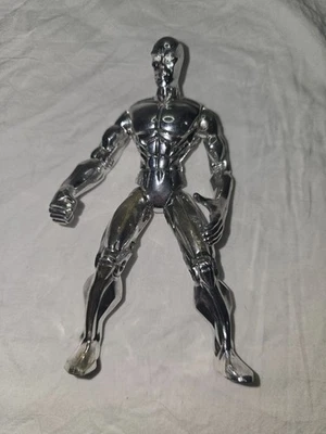 Figura de acción de colección 1997 ToyBiz Marvel Silver Surfer Cosmic Power Blasters 5,25" Foto 1 de 4