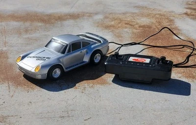 Dickie Spielzeug Vintage Porsche 959 mit Kabelfernbedienung elektrisch - Bild 1 von 4