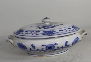 Antiguo plato cubierto de puré con tapa Villeroy & Boch Dresden #2 azul y blanco ovalado - Imagen 1 de 17