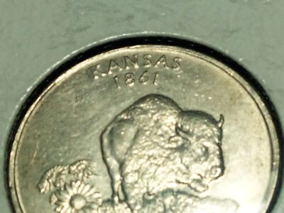 Mint Error Washington Quarter 2005p Kansas Striking Error  - Image 1 of 4