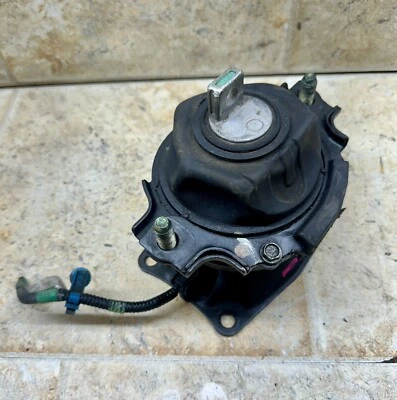 Montaje motor delantero Honda Odyssey 2011-2017 OEM 50830-TK8-A01 Foto 1 de 4