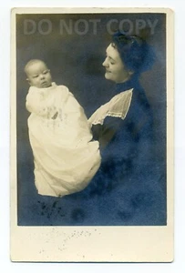 Galena Ohio, mujer con bebé, gran sonrisa, postal de 1912 RPPC, condado de Delaware - Imagen 1 de 2
