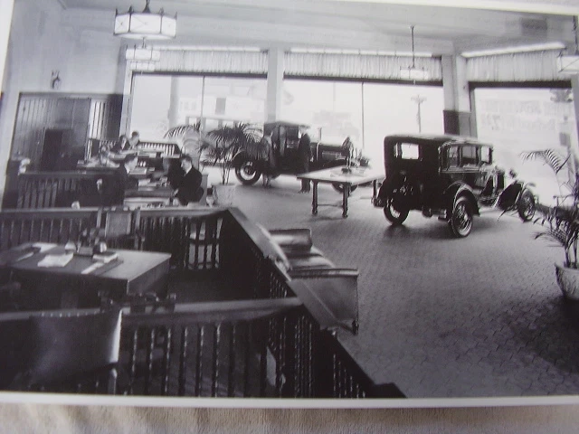 1930 1931 FORD МОДЕЛЬ ВЫСТАВОЧНЫЙ ЗАЛ ДИСПЛЕЙ #! 12 X 18 фото - Изображение 1 из 1