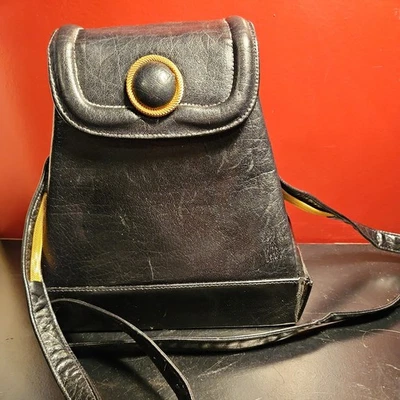 Cartera Bandolera Linda Allard Ellen Tracy De Colección Cuero Negro Foto 1 de 4