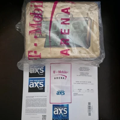 Lonchera evento WWE Money in the Bank 2016 Las Vegas + entradas y bolsa NUEVO Foto 1 de 4