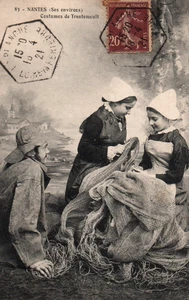 CPA 44 NANTES - Costumes de Trentemoult - Imagen 1 de 2