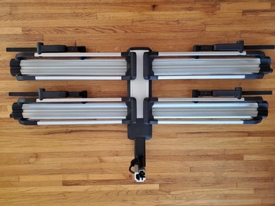 Portabicicletas con plataforma de helio Thule Foto 1 de 4