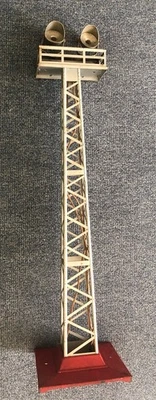 LIONEL PREWAR STANDARD GAUGE No. 92 FLOODLIGHT TOWER -GOOD WORKING CONDITION - Image 1 of 4