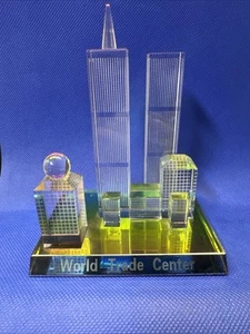 World Trade Center Twin Towers Prisma Kristallglas Skulptur - Bild 1 von 16