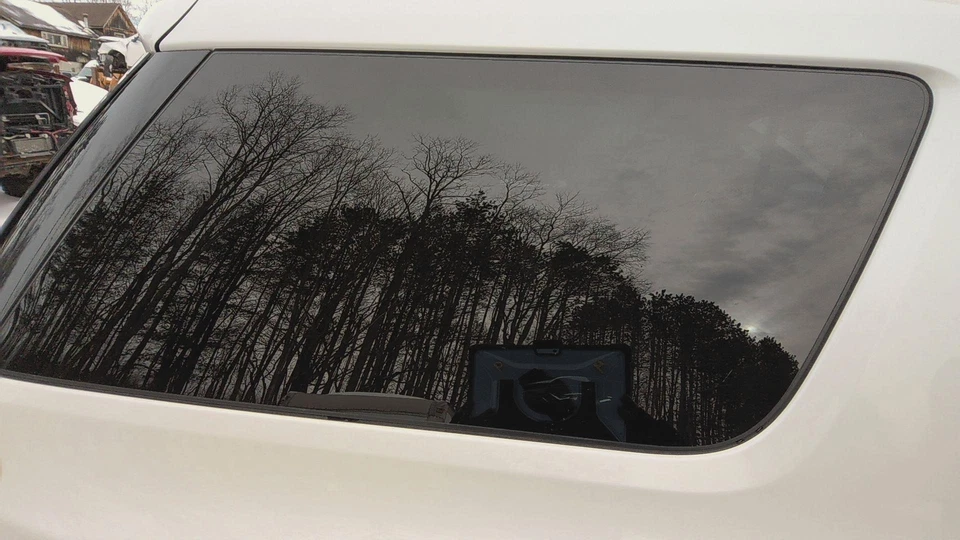 17 GMC ACADIA Quarter Glass/window Passenger Right - Image 1 of 1