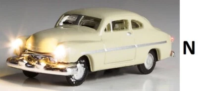 N Scale - "City Classic" Just Plug Illuminated Vehicle,  WOO-JP5612 - Image 1 of 4