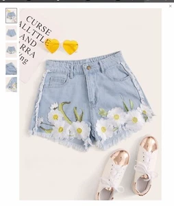 Floral Embroidery Raw Hem Denim Shorts, Large, L177 - Picture 1 of 5