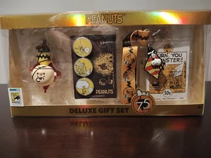 2024 SDCC Exclusive, Monogram Peanuts Deluxe Gift Set, Charlie & His Kite,LE 400 - Picture 1 of 5