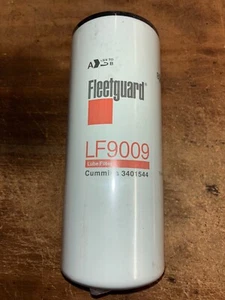 Fleetguard LF9009 Lube Oil Filter - Picture 1 of 2