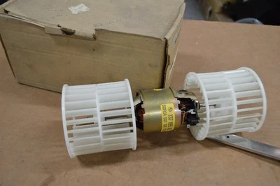 BMW E21 320i HEATER BLOWER MOTOR FAN 64111371958 VALEO NOS - Image 1 of 4