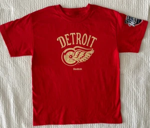 Detroit Red Wings Boys Medium Youth 8 T-shirt Winter Classic 2014 Reebok NHL - Picture 1 of 6