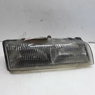 90 91 92 93 94 95 96 Chevrolet Beretta conjunto faro lado pasajero derecho Foto 1 de 3